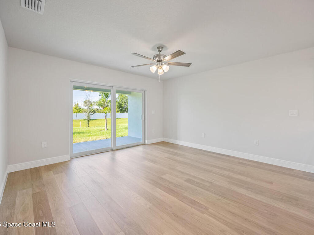 207 Hidden Woods Place, Melbourne, FL 32901