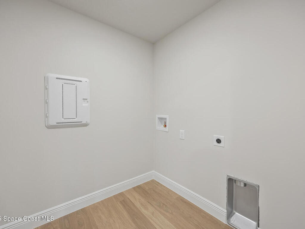 217 Hidden Woods Place, Melbourne, FL 32901