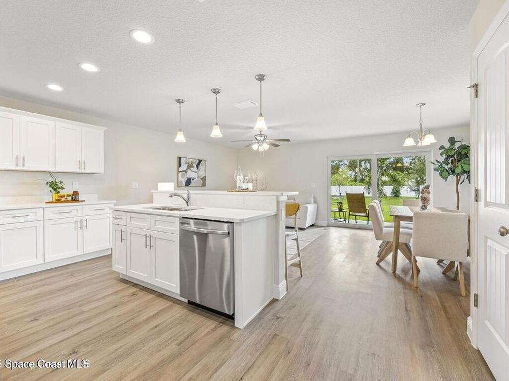 227 Hidden Woods Place, Melbourne, FL 32901