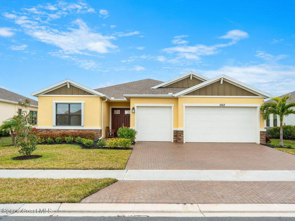1263 Great Belt Circle, Melbourne, FL 32940