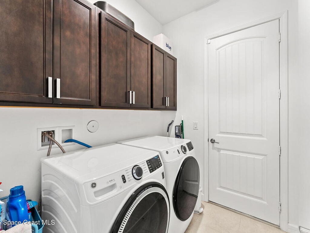 1263 Great Belt Circle, Melbourne, FL 32940