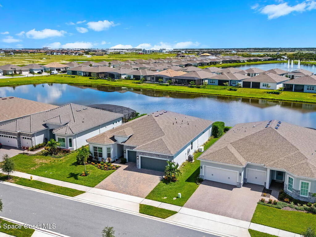 8919 Shoreline Avenue, Melbourne, FL 32940