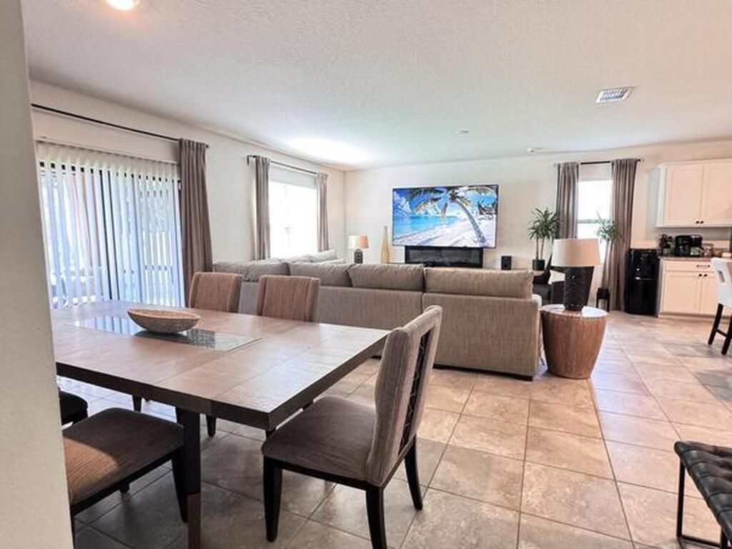 668 Old Country Road, Palm Bay, FL 32909