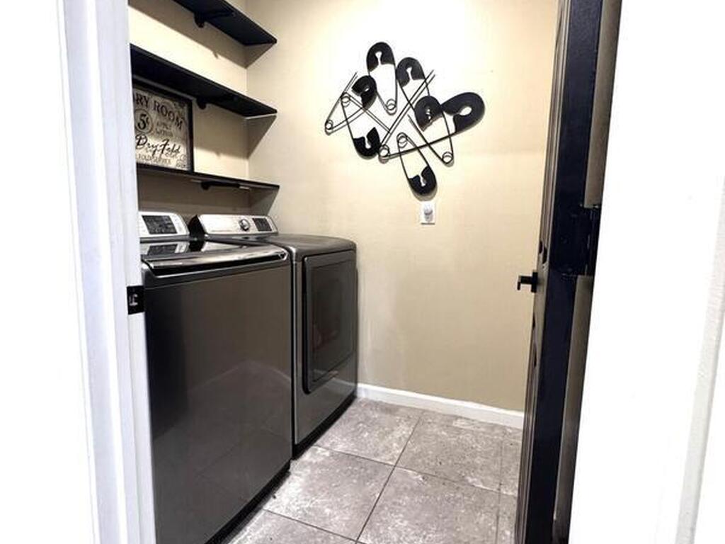 668 Old Country Road, Palm Bay, FL 32909