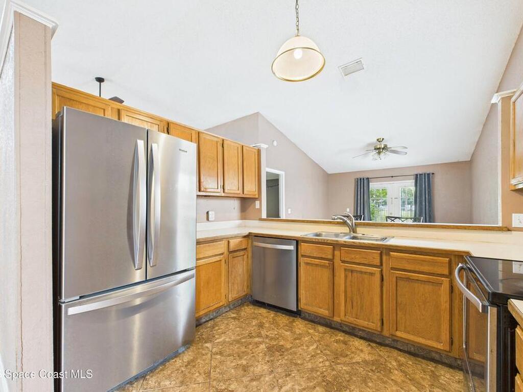 1657 Clover Circle, Melbourne, FL 32935