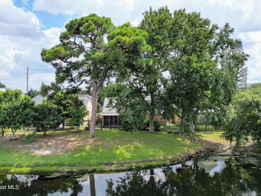 1657 Clover Circle, Melbourne, FL 32935