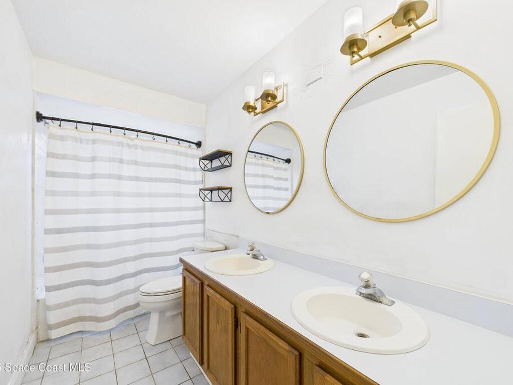 1657 Clover Circle, Melbourne, FL 32935