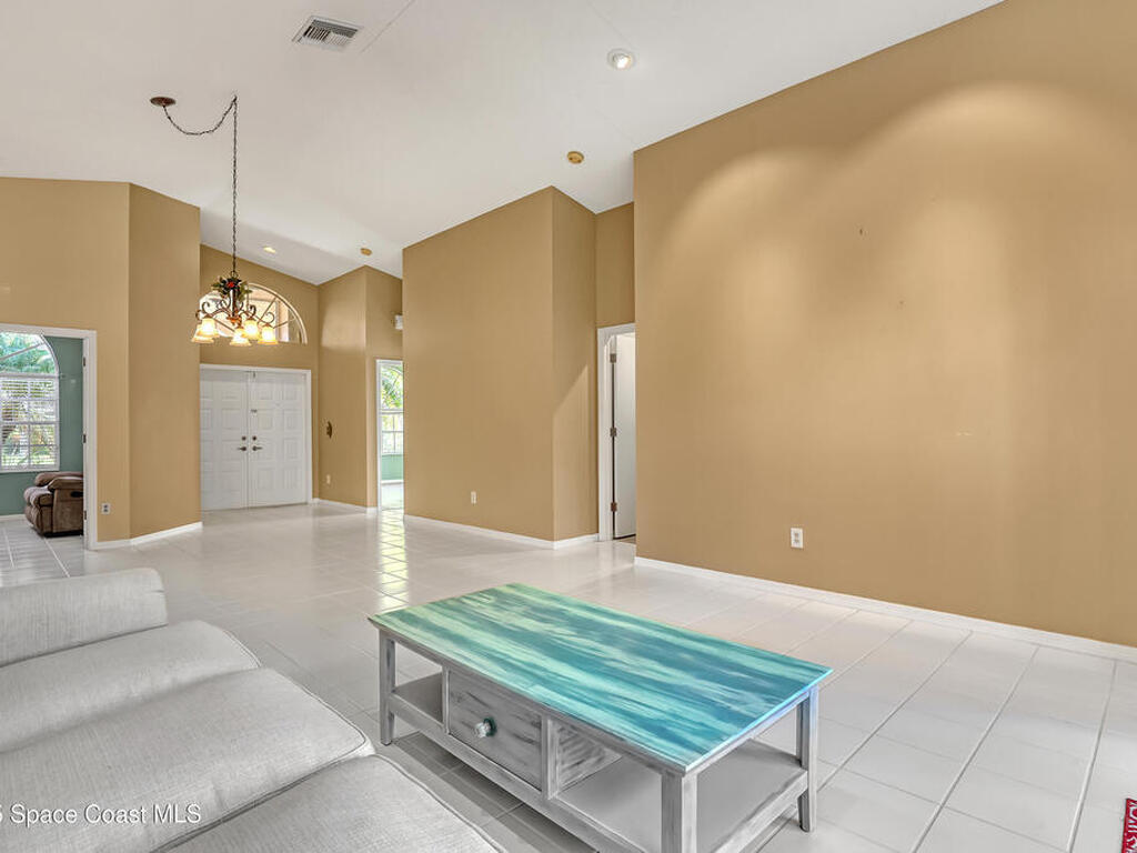 5723 Aspen Ridge Circle, Delray Beach, FL 33484