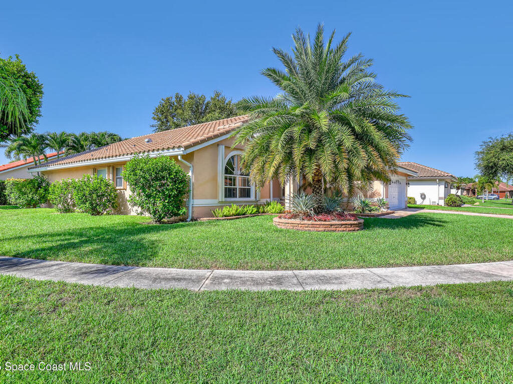 5723 Aspen Ridge Circle, Delray Beach, FL 33484