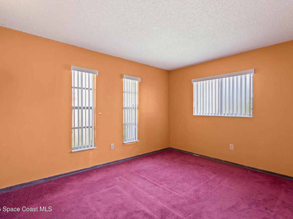 533 Castana Avenue, Palm Bay, FL 32909