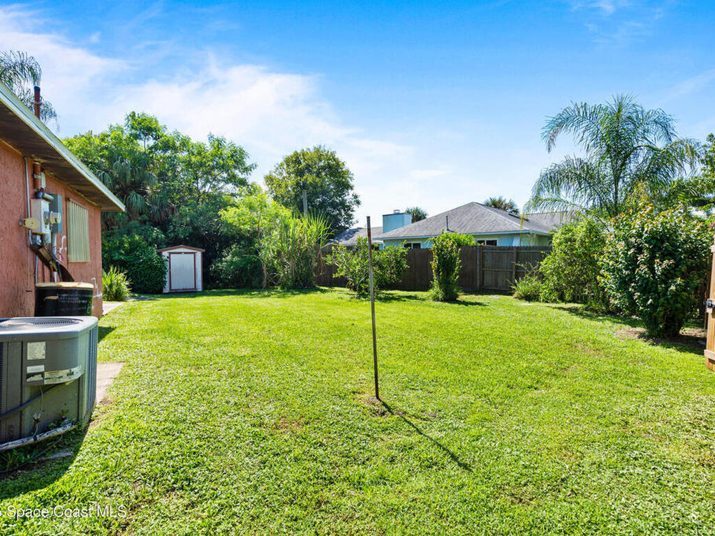 533 Castana Avenue, Palm Bay, FL 32909