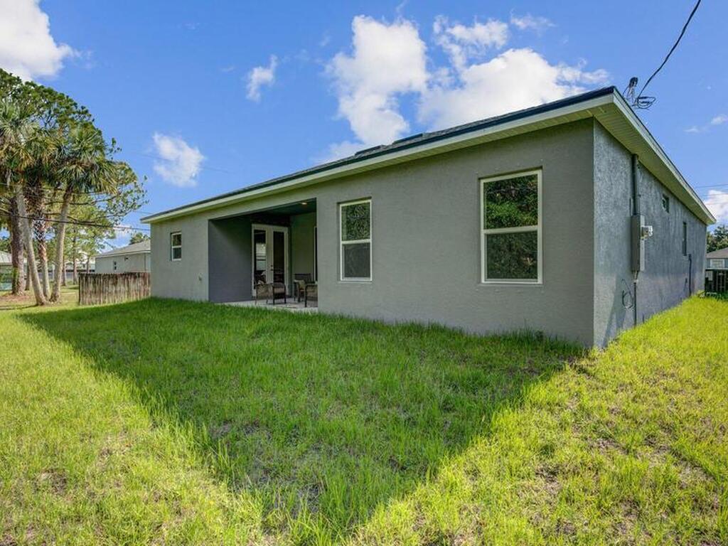 933 Tupelo Road, Palm Bay, FL 32908