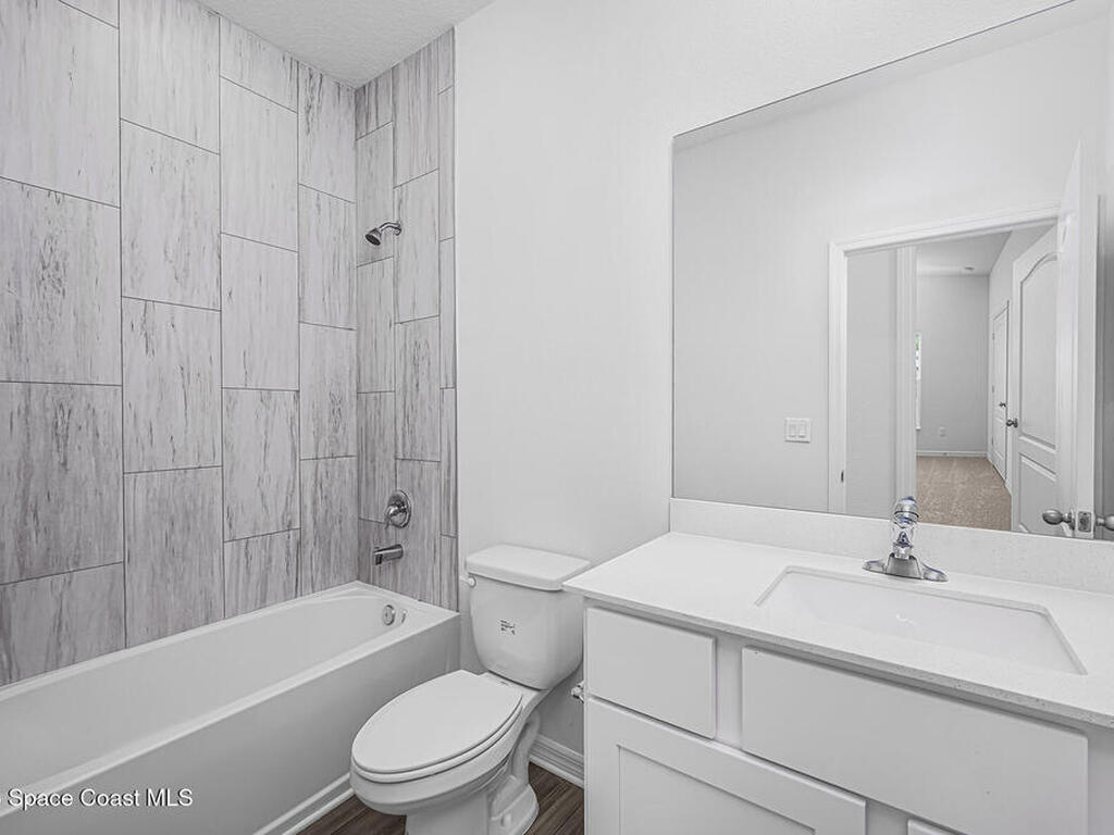 472 Oldenberg Street, Palm Bay, FL 32908