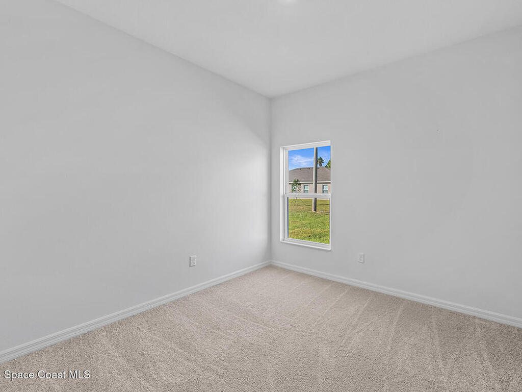 472 Oldenberg Street, Palm Bay, FL 32908