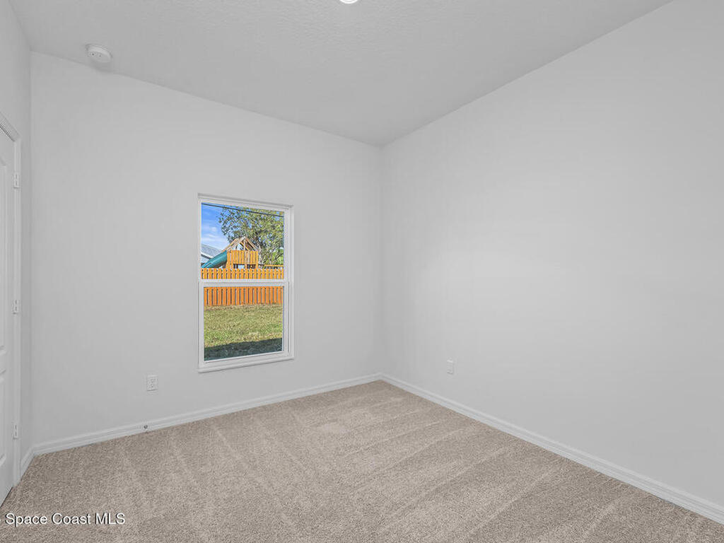 472 Oldenberg Street, Palm Bay, FL 32908