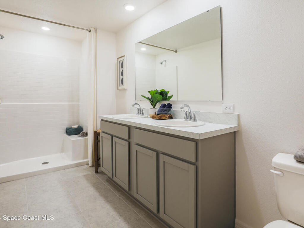 599 Hansare Street, Palm Bay, FL 32908