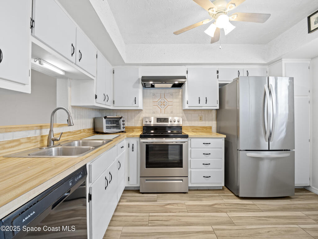 725 Port Malabar Boulevard, Palm Bay, FL 32905