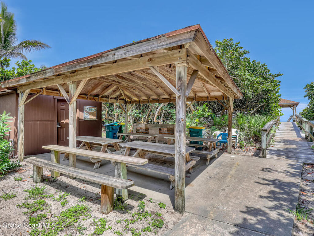 241 Woody Circle, Melbourne Beach, FL 32951