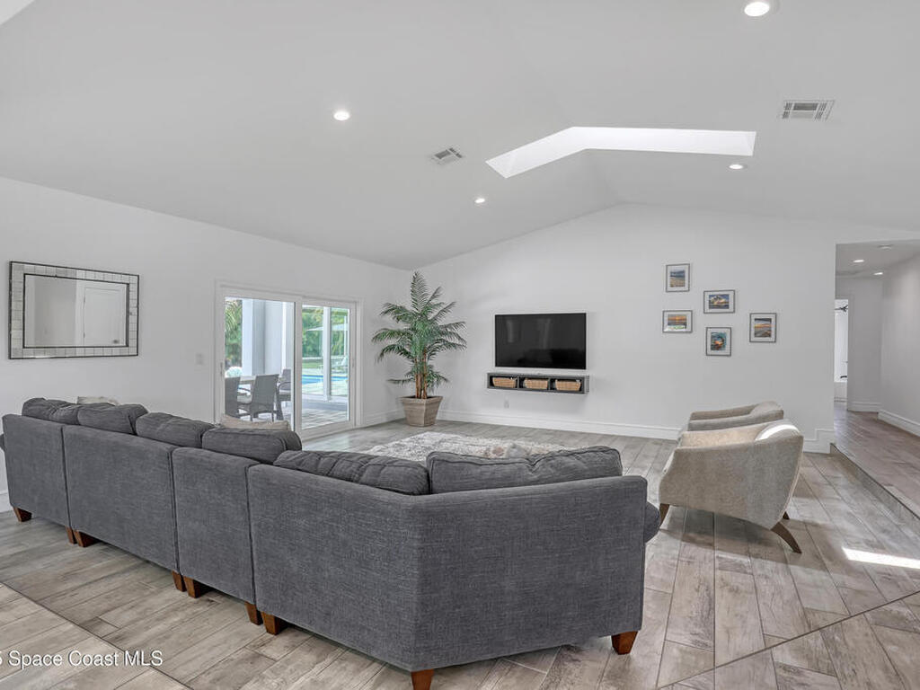 241 Woody Circle, Melbourne Beach, FL 32951