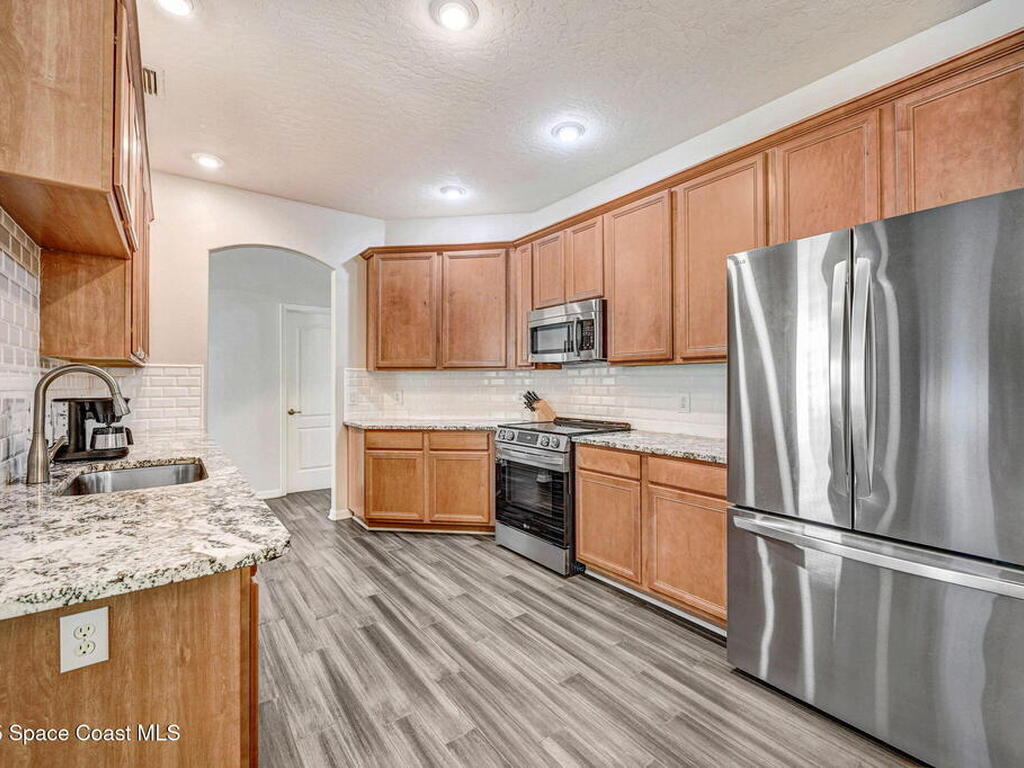 8064 Kingswood Way, Melbourne, FL 32940