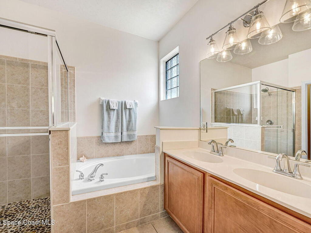 8064 Kingswood Way, Melbourne, FL 32940
