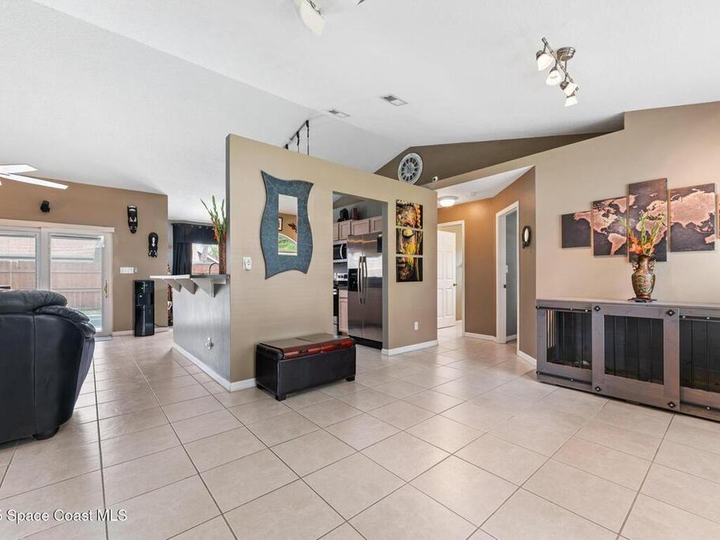 1061 Egret Lake Way, Melbourne, FL 32940