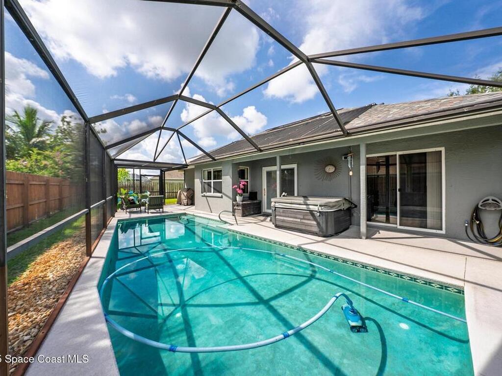 1061 Egret Lake Way, Melbourne, FL 32940