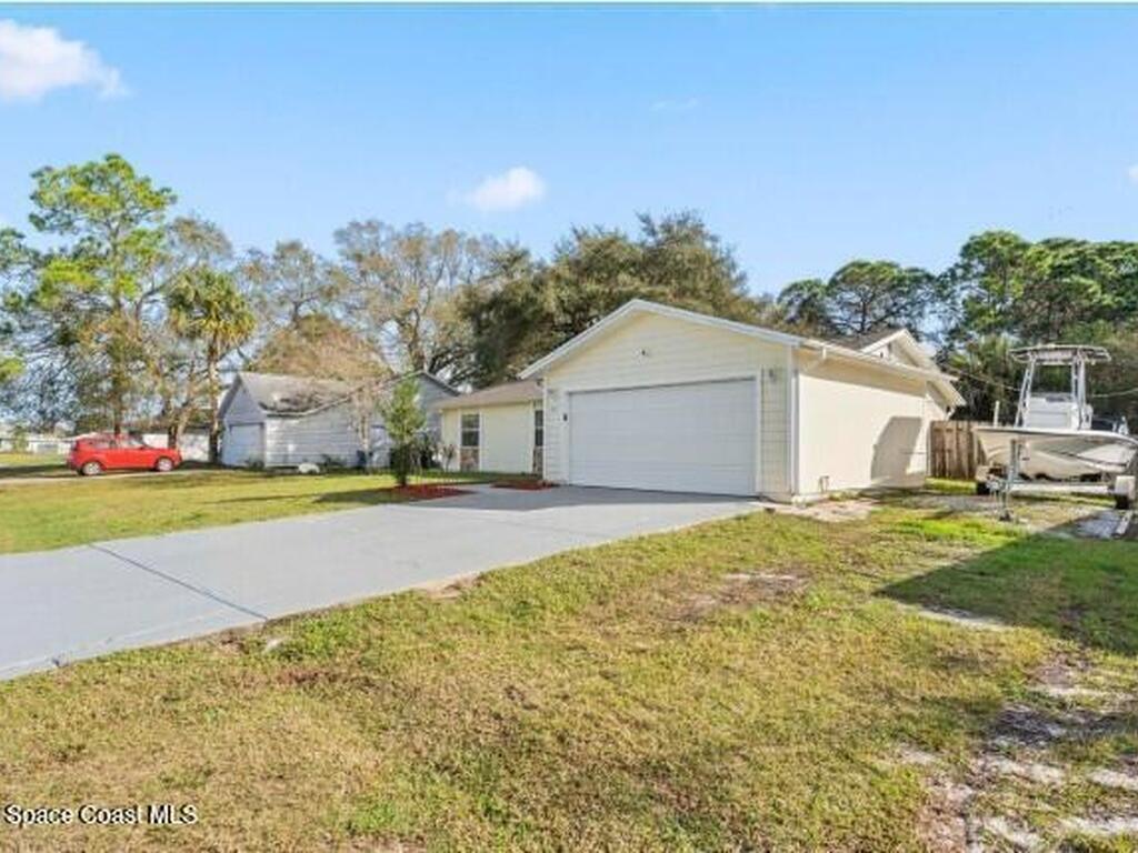 871 Dunkirk Avenue, Palm Bay, FL 32907