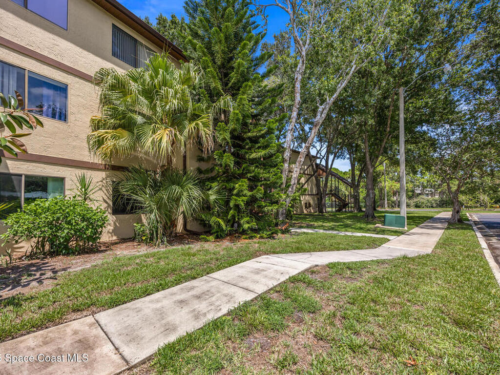7808 Shadowood Drive, Melbourne, FL 32904