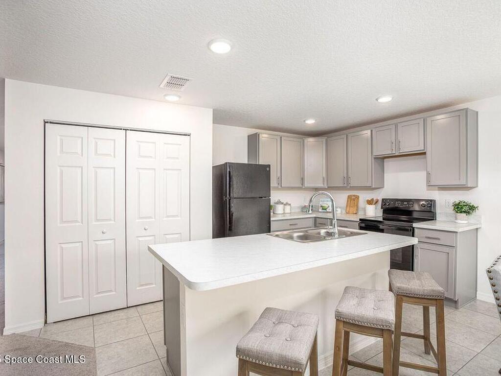 2940 Tolman Avenue, Palm Bay, FL 32909