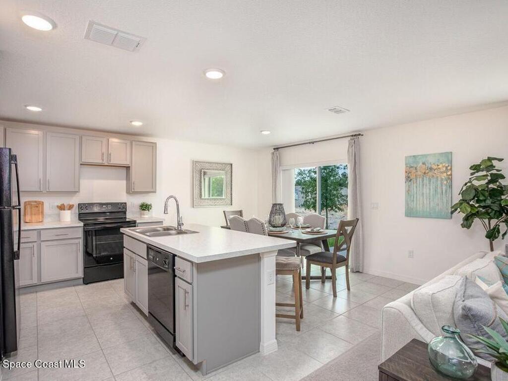 1229 Wakefield Road, Palm Bay, FL 32909