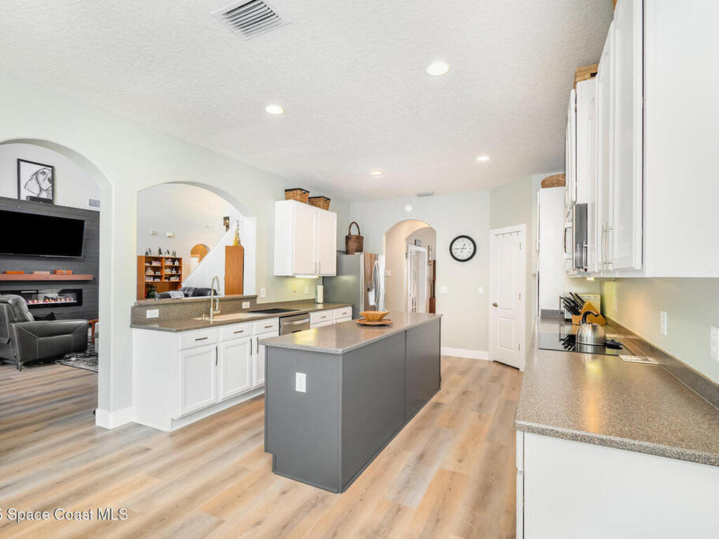 330 Chennault Lane, Rockledge, FL 32955