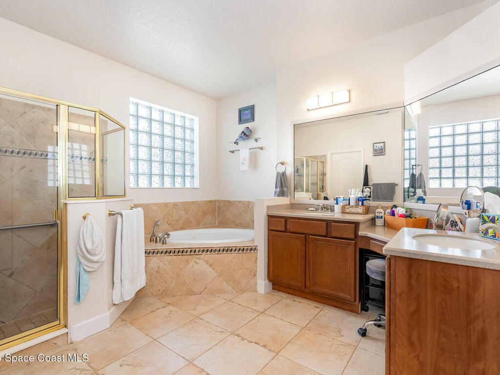 330 Chennault Lane, Rockledge, FL 32955