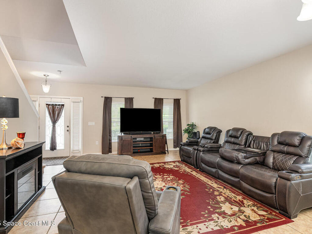 2391 Okalani Street, Melbourne, FL 32940