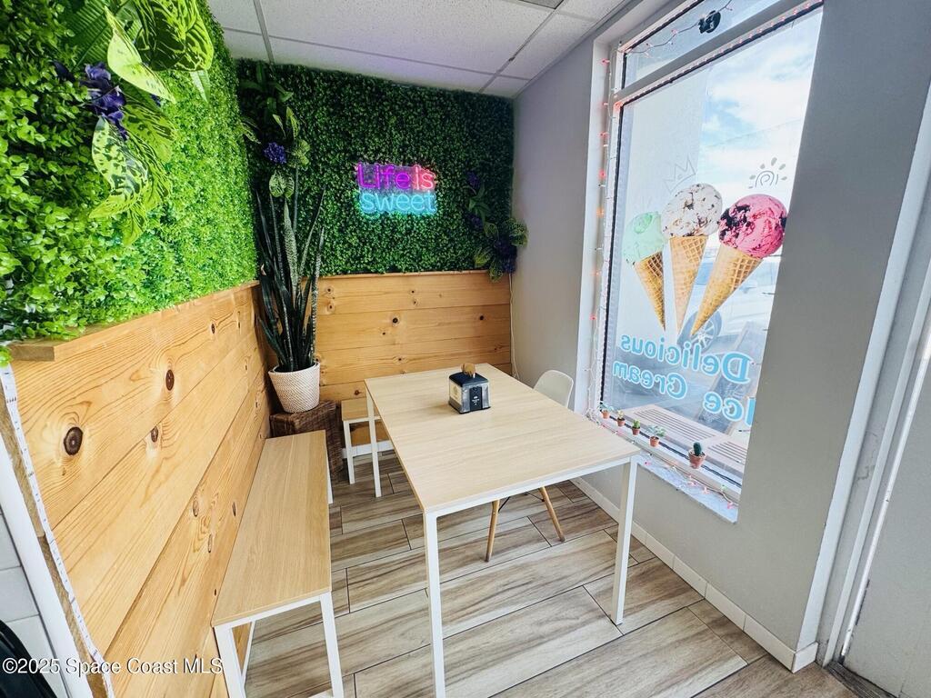 214 W Cocoa Beach Cswy Causeway, Cocoa Beach, FL 32931