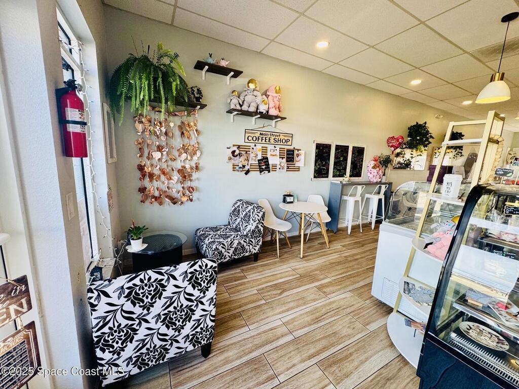 214 W Cocoa Beach Cswy Causeway, Cocoa Beach, FL 32931