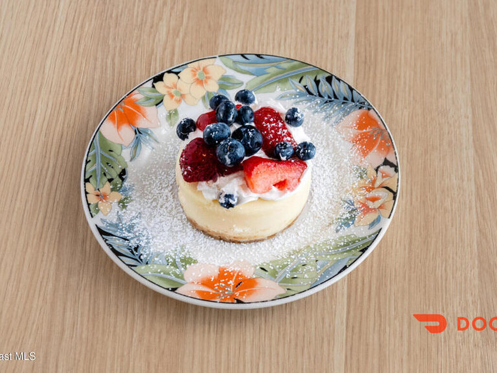 214 W Cocoa Beach Cswy Causeway, Cocoa Beach, FL 32931