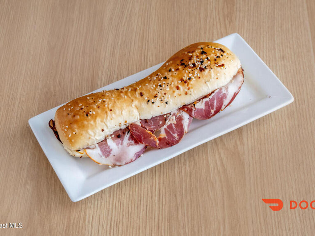 214 W Cocoa Beach Cswy Causeway, Cocoa Beach, FL 32931