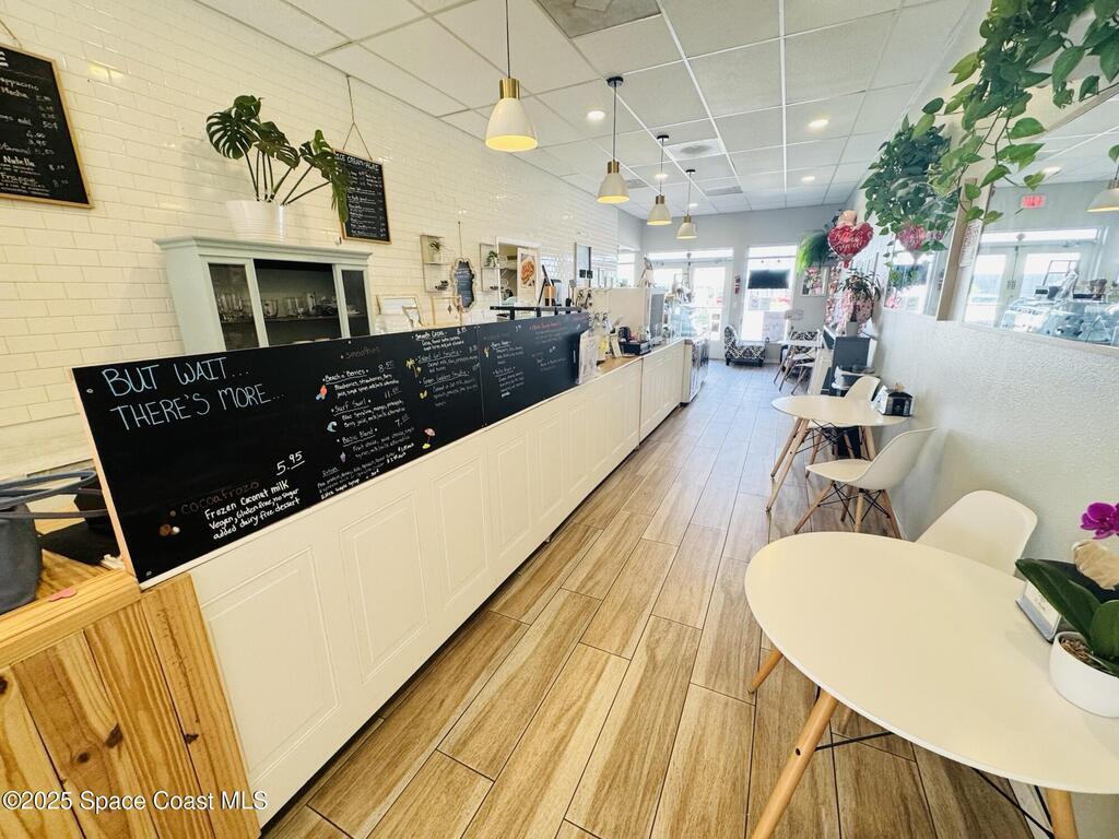 214 W Cocoa Beach Cswy Causeway, Cocoa Beach, FL 32931