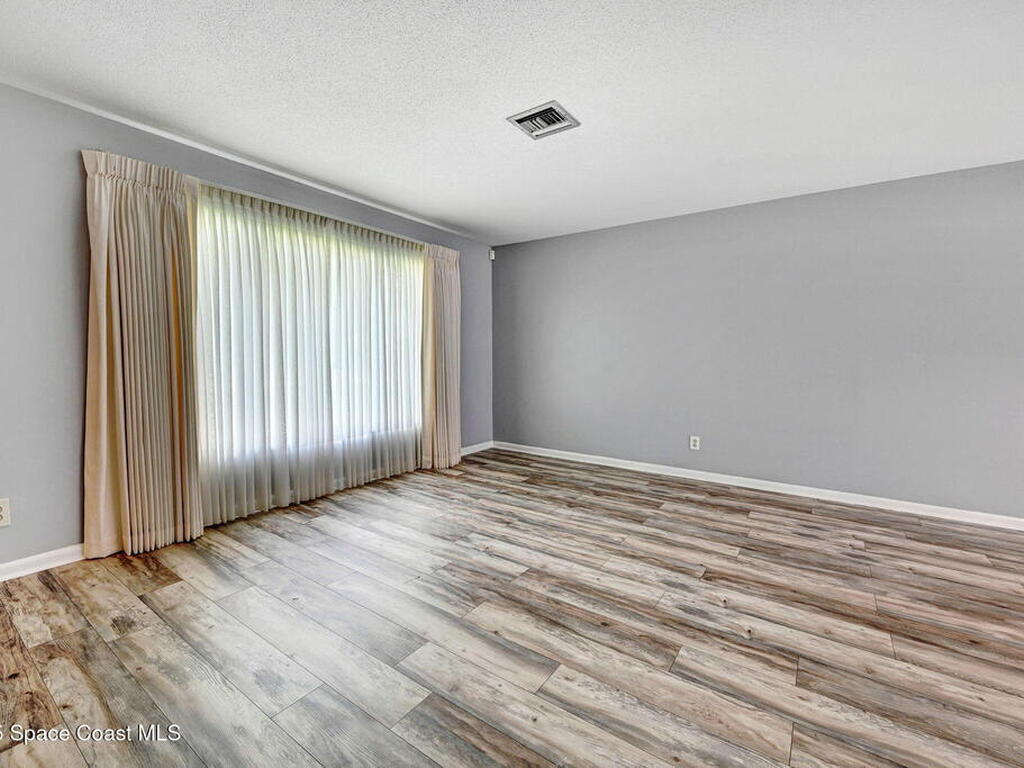 1355 Gleneagles Way, Rockledge, FL 32955