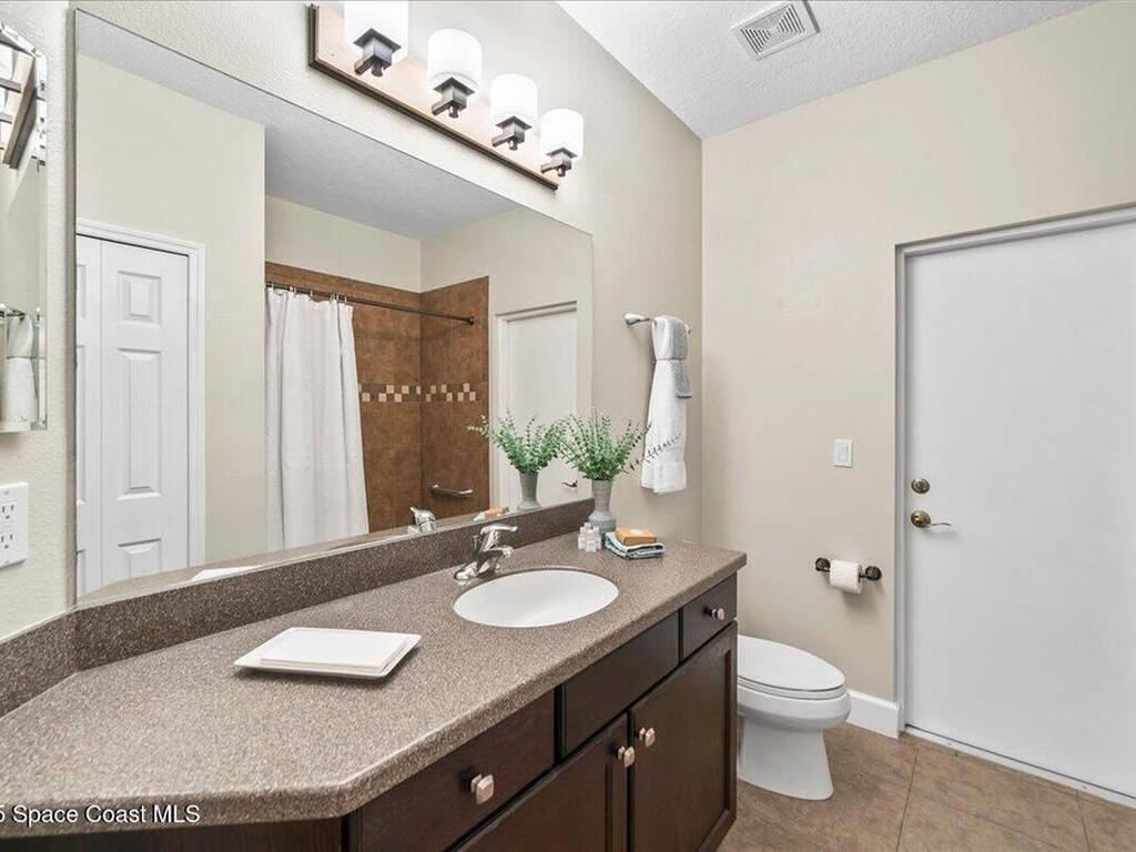 3683 Gatwick Manor Lane, Melbourne, FL 32940
