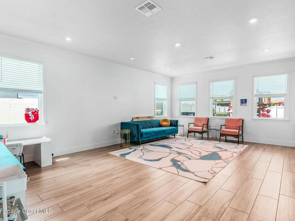 718 Hightower Avenue, Satellite Beach, FL 32937