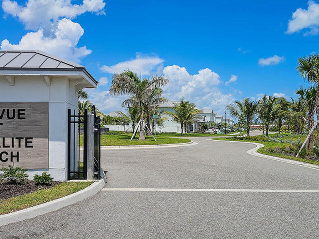 718 Hightower Avenue, Satellite Beach, FL 32937