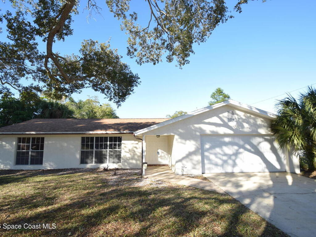 216 Cartier Avenue, Melbourne, FL 32901