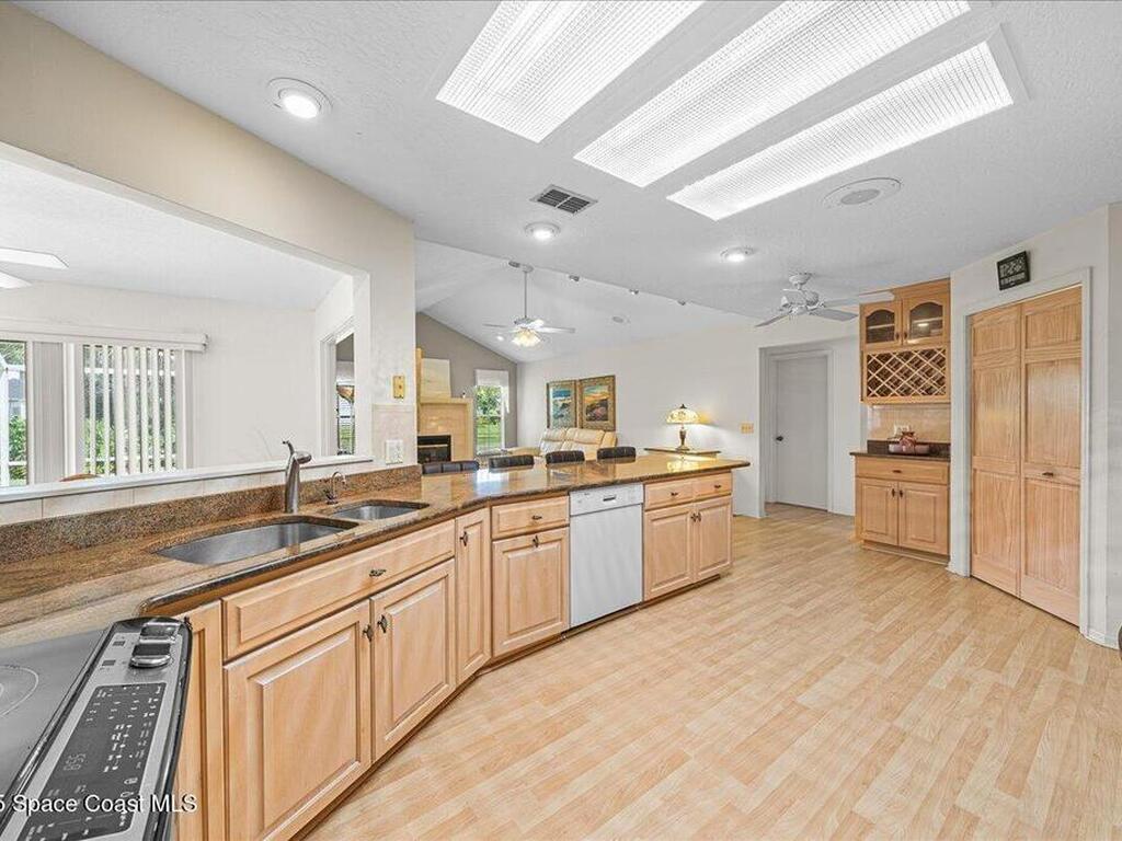 818 Spanish Wells Drive, Melbourne, FL 32940