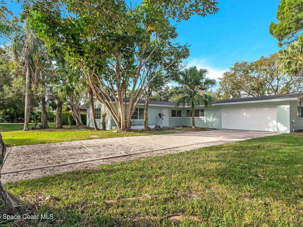 2416 Lee Avenue, Melbourne, FL 32901