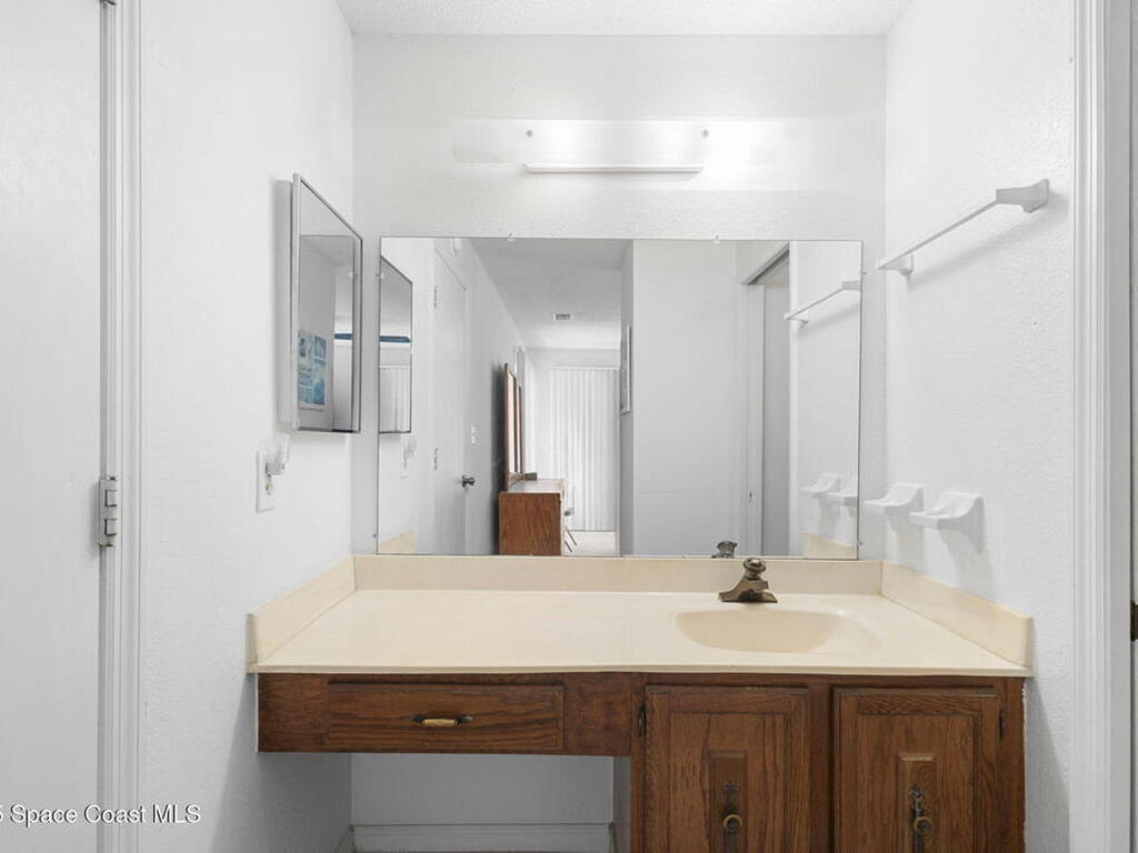 1880 Knox Mcrae Drive, Titusville, FL 32780