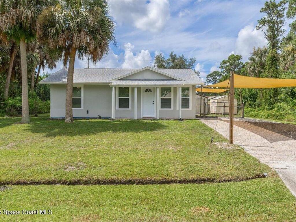1076 Ivanhoe Street, Palm Bay, FL 32907
