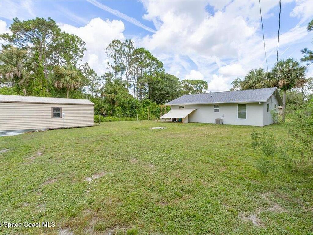 1076 Ivanhoe Street, Palm Bay, FL 32907