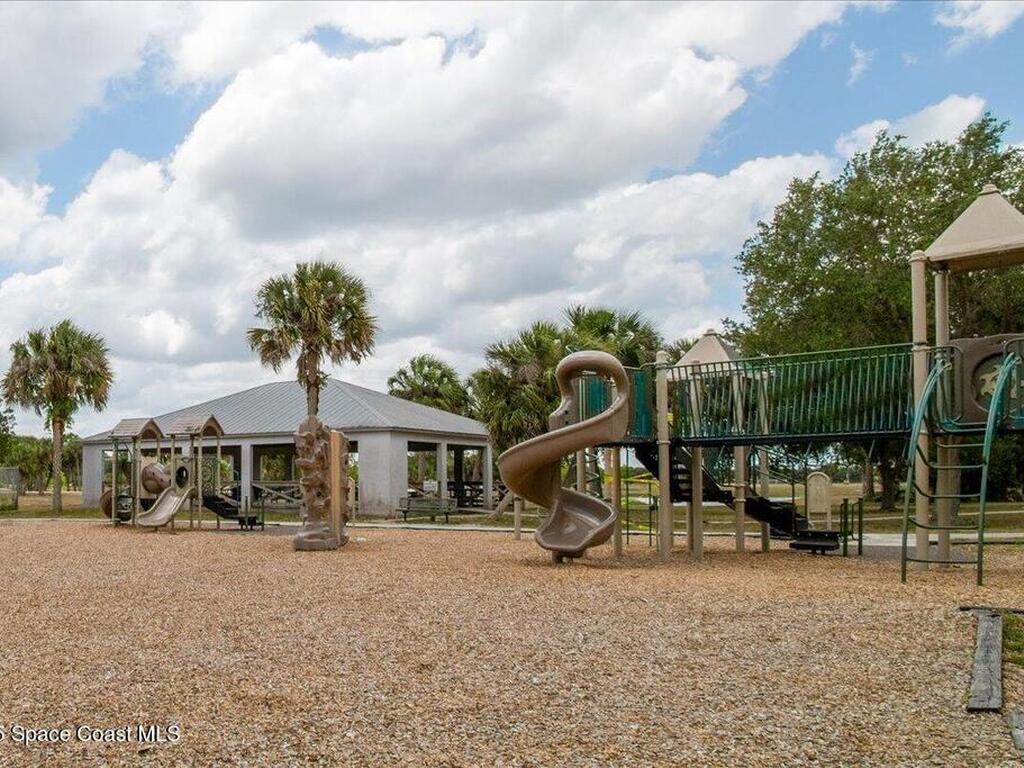 1076 Ivanhoe Street, Palm Bay, FL 32907